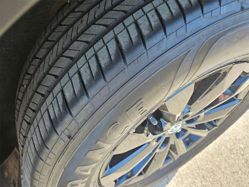 Used 2025 MAZDA CX-50 AWD 2.5 S w/ Premium Package image 29