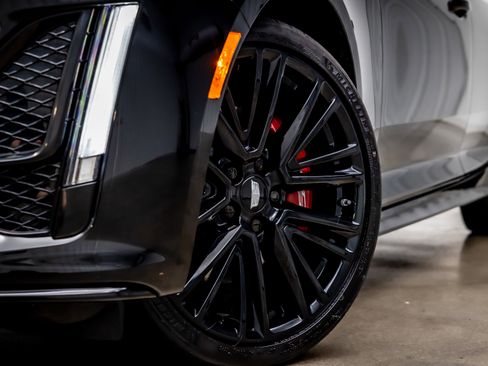 Used 2024 Cadillac CT5 V w/ LPO, ONYX Package image 22