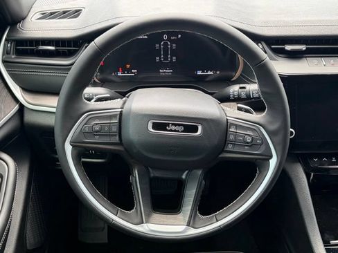 New 2026 Jeep Grand Cherokee L 4WD image 35