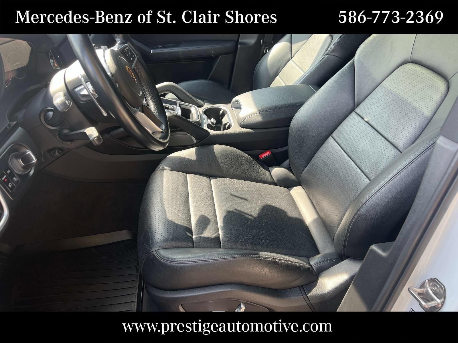 Used 2021 Porsche Cayenne AWD/4WD image 23