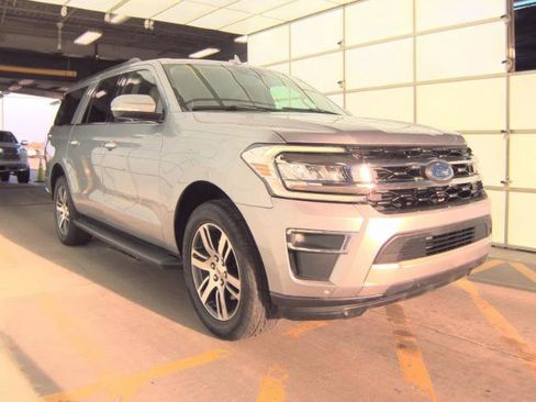 Used 2024 Ford Expedition Max Limited image 4