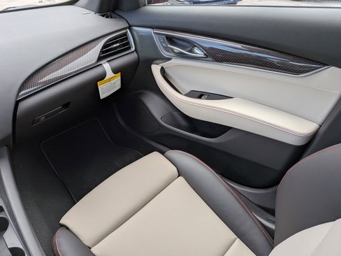New 2026 Cadillac CT5 V RWD image 15