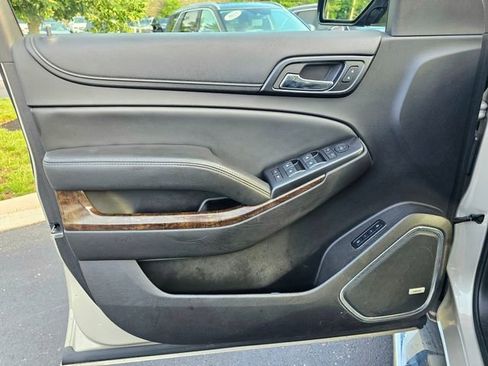 Used 2015 Chevrolet Tahoe LT AWD/4WD image 25