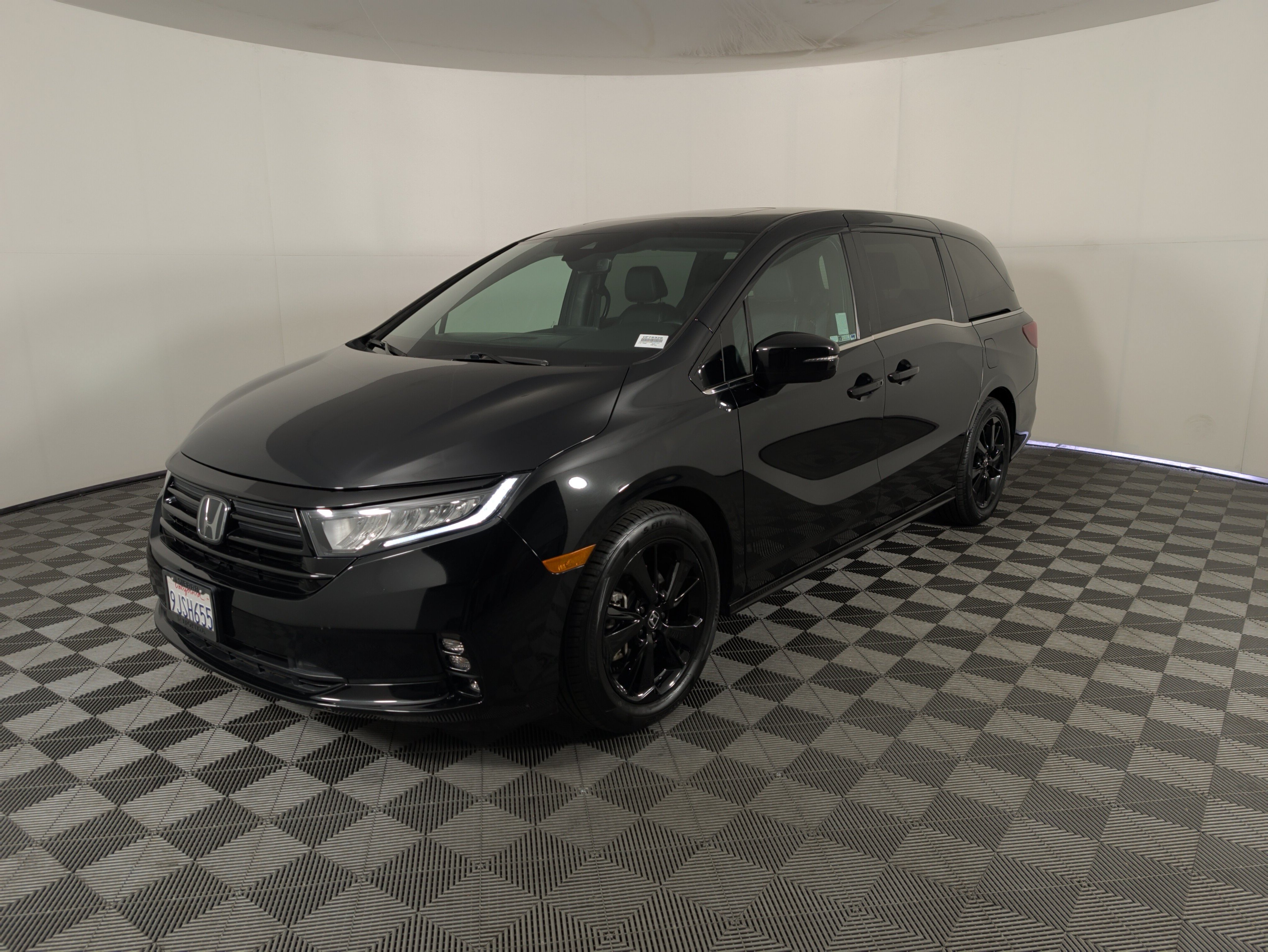Certified 2023 Honda Odyssey Sport image 8