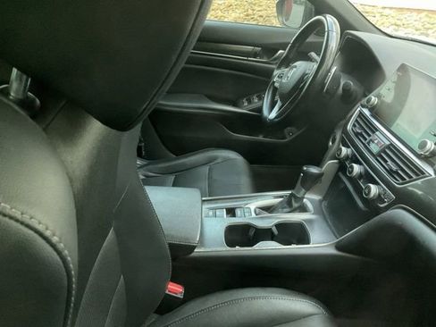 Used 2021 Honda Accord Sport image 4
