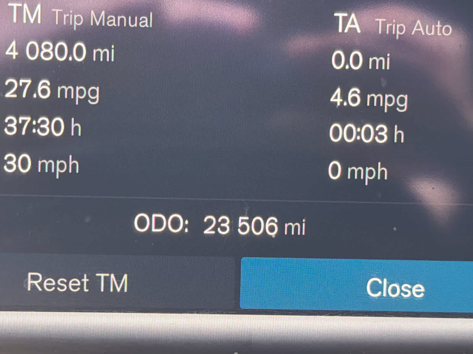 Certified 2025 Volvo XC40 B5 Plus AWD/4WD image 36