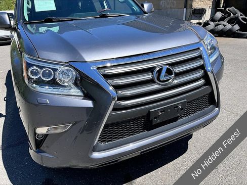 Used 2016 Lexus GX 460 Luxury w/ Preferred Accessory Package AWD/4WD image 26