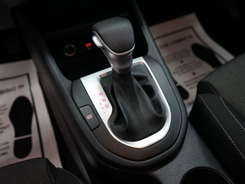 Used 2022 Kia Forte LXS w/ LXS Technology Package FWD image 35