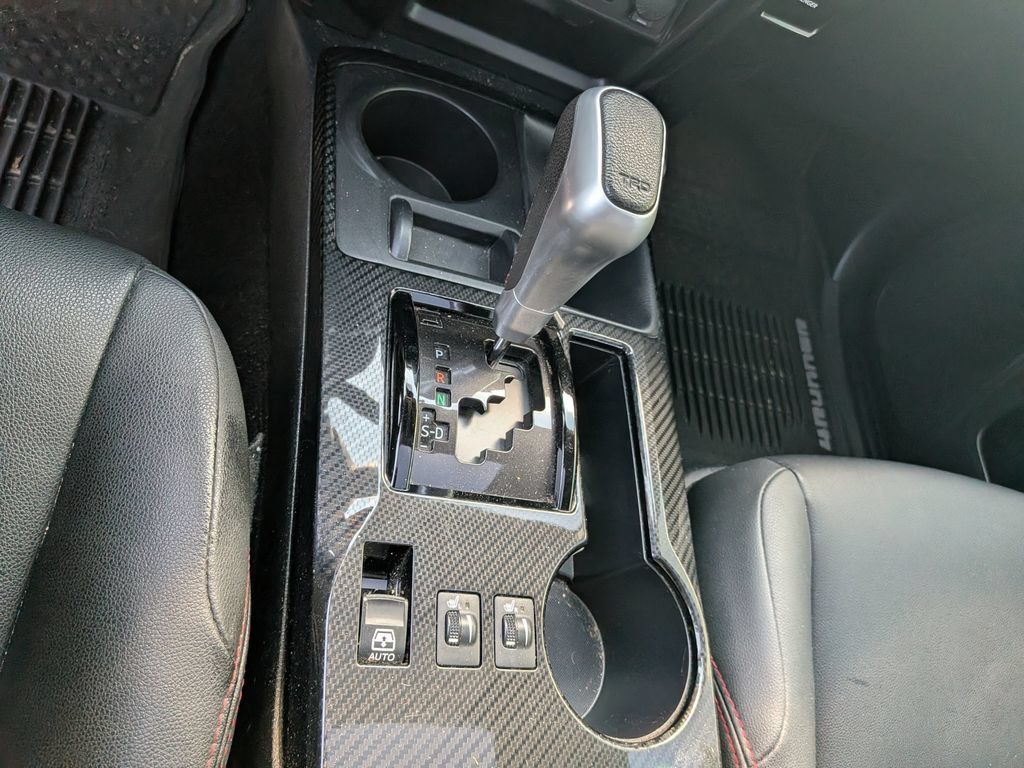Used 2019 Toyota 4Runner TRD Off-Road Premium AWD/4WD image 20