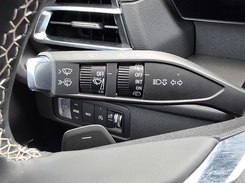 Used 2026 Chevrolet Traverse LT AWD/4WD image 31