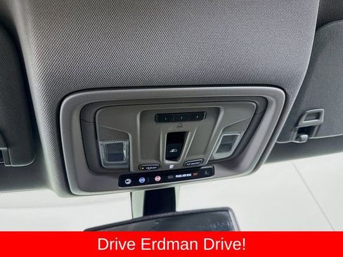 Used 2019 GMC Sierra 1500 SLT w/ SLT Premium Package AWD/4WD image 17