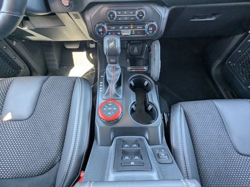 New 2026 Ford Bronco Raptor w/ Interior Carbon Fiber Pack AWD/4WD image 23