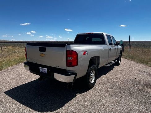 Used 2007 Chevrolet Silverado 2500 LT w/ 1LT Convenience Package AWD/4WD image 5