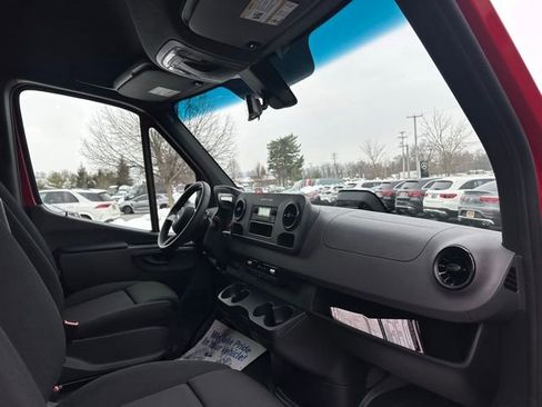 Used 2026 Mercedes-Benz Sprinter 2500 image 18