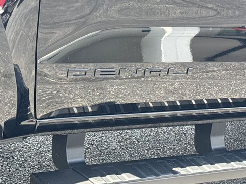 New 2026 GMC Canyon Denali w/ LPO, Denali Black Edition AWD/4WD image 16
