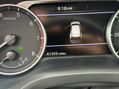 Used 2025 Nissan Rogue SV FWD image 3