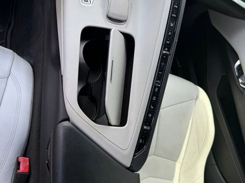 Used 2020 Chevrolet Corvette Stingray Preferred Cpe w/ 2LT Preferred Equipment Group RWD image 35