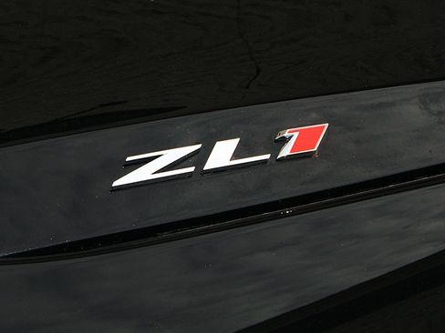 Used 2023 Chevrolet Camaro ZL1 image 3