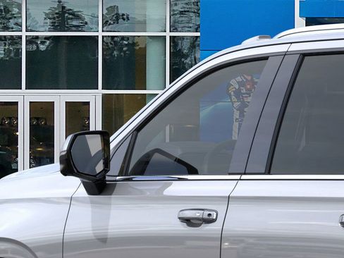 New 2026 Chevrolet Suburban Premier image 14