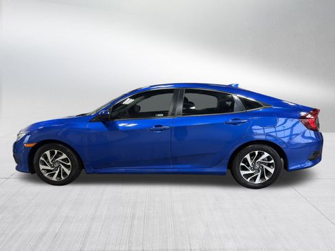 Used 2018 Honda Civic EX image 4