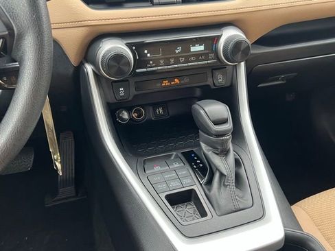 Used 2024 Toyota RAV4 LE image 18