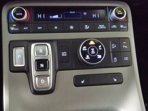 Used 2024 Hyundai Palisade SEL image 17