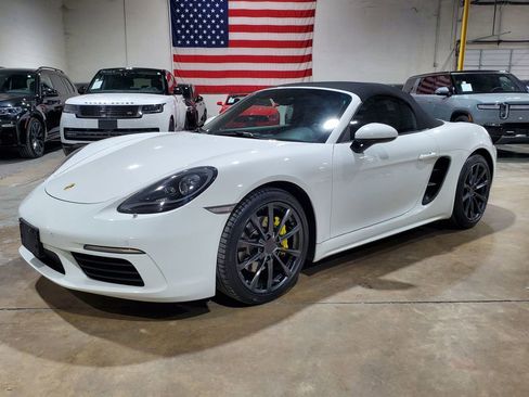 Used 2019 Porsche 718 Boxster RWD image 42