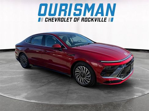 Used 2024 Hyundai Sonata Limited image 1