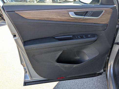 New 2026 Volkswagen Atlas SE image 11