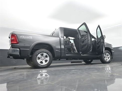 New 2026 RAM 1500 4x4 Crew Cab image 69