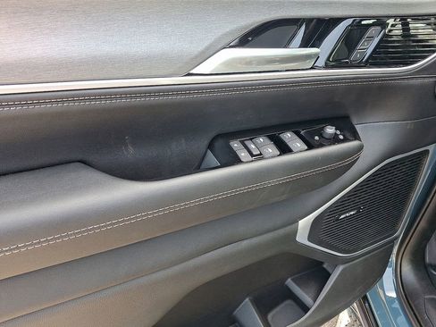 New 2026 Jeep Grand Wagoneer 4WD image 9