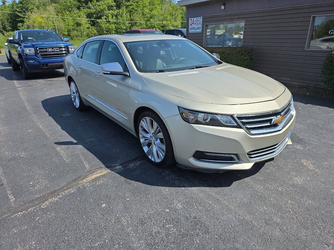 Used 2015 Chevrolet Impala LTZ FWD image 4