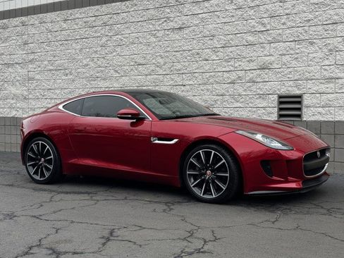 Used 2016 Jaguar F-TYPE Coupe image 4