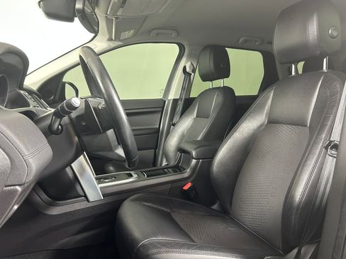 Used 2017 Land Rover Discovery Sport SE AWD/4WD image 5