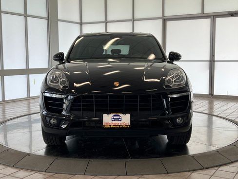 Used 2017 Porsche Macan AWD/4WD image 2