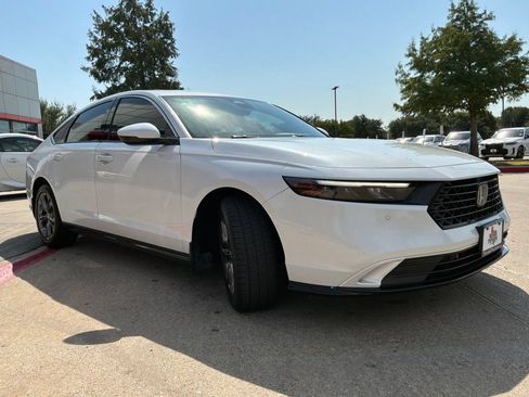 Used 2023 Honda Accord EX-L image 4