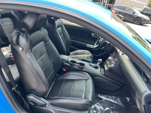 Used 2022 Ford Mustang GT Premium w/ Equipment Group 401A RWD image 26