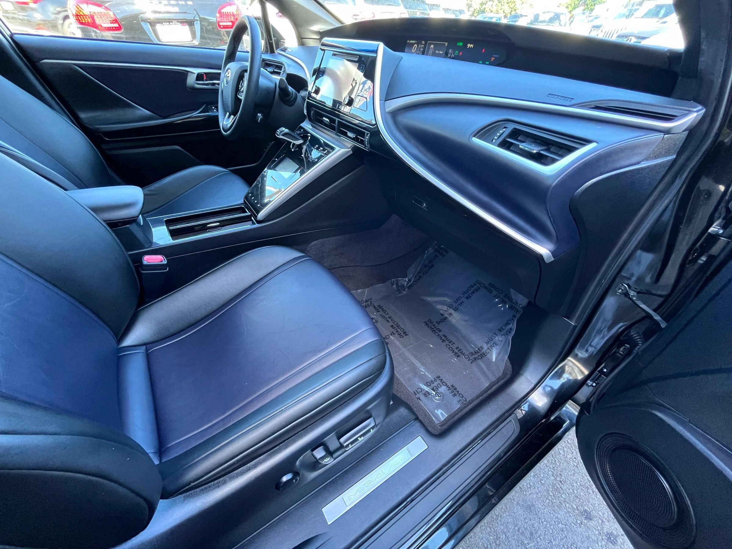 Used 2016 Toyota Mirai FWD image 11