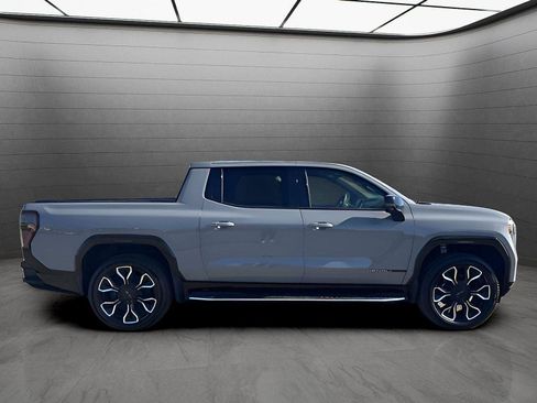 New 2024 GMC Sierra EV Denali image 8