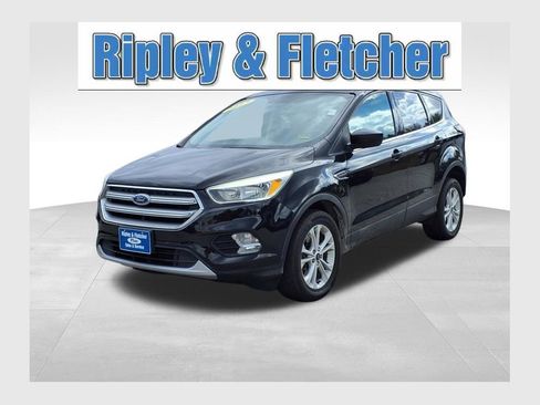 Used 2017 Ford Escape SE image 1