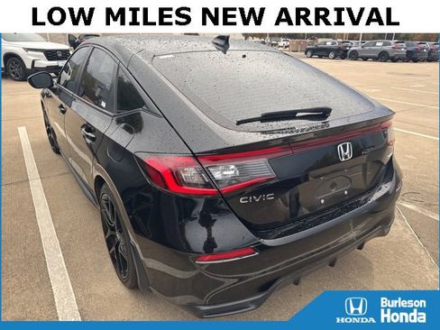 Used 2024 Honda Civic Sport image 2