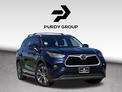 Used 2022 Toyota Highlander XLE