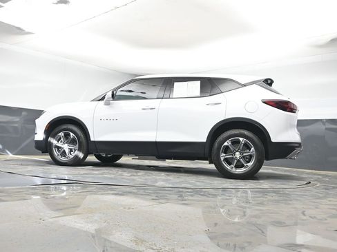 Used 2025 Chevrolet Blazer LT image 31
