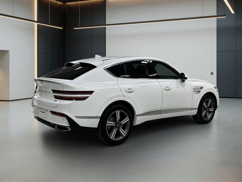 Certified 2025 Genesis GV80 3.5T AWD/4WD image 7