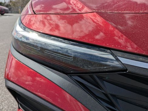 New 2025 Hyundai Elantra SEL image 13