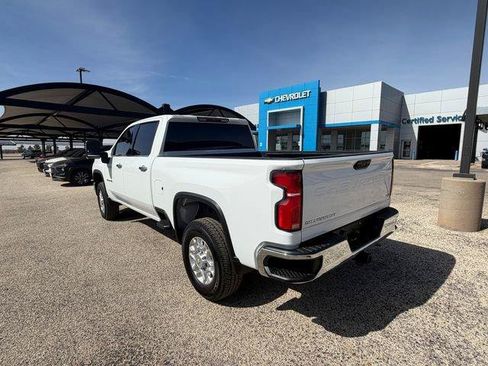 Used 2024 Chevrolet Silverado 2500 LTZ AWD/4WD image 7