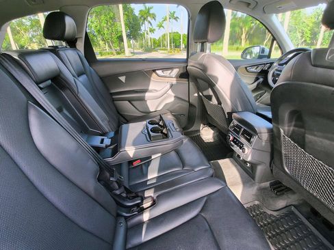 Used 2019 Audi Q7 3.0T Prestige AWD/4WD image 44