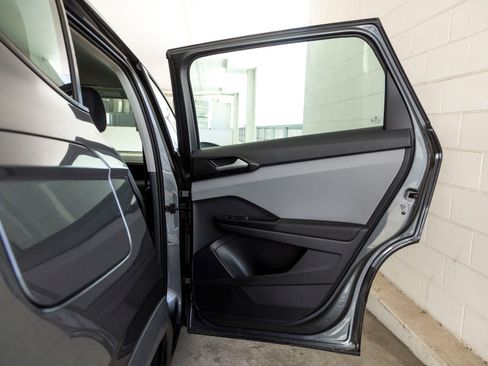 Used 2023 Volkswagen Taos S image 24