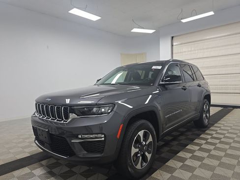 Used 2023 Jeep Grand Cherokee 4WD 4xe image 1