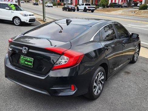 Used 2017 Honda Civic EX image 3